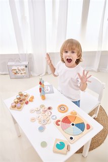 PolarB® Grow-with-Me Play & Learn Box – Free Spirits